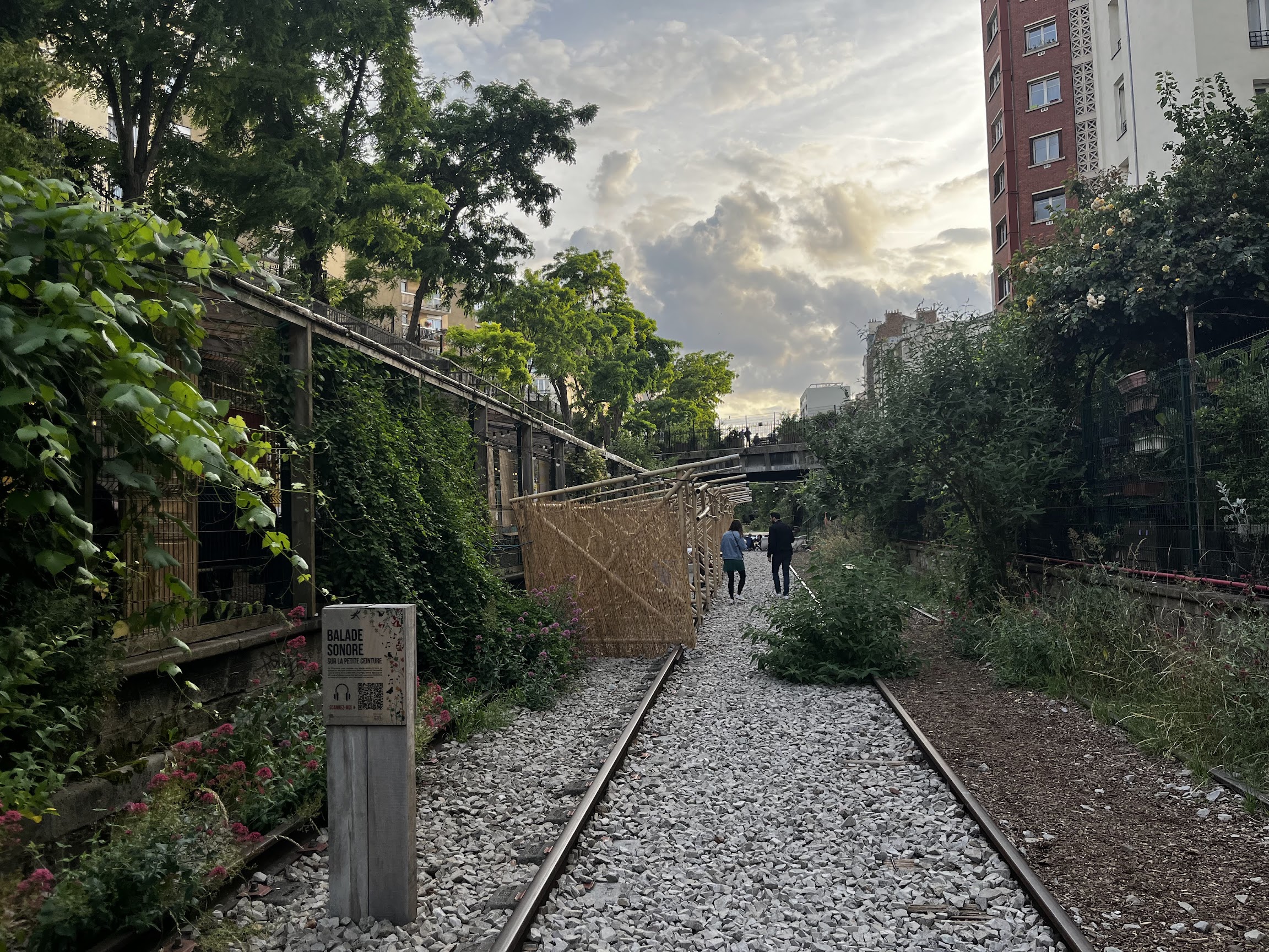 Metro Station