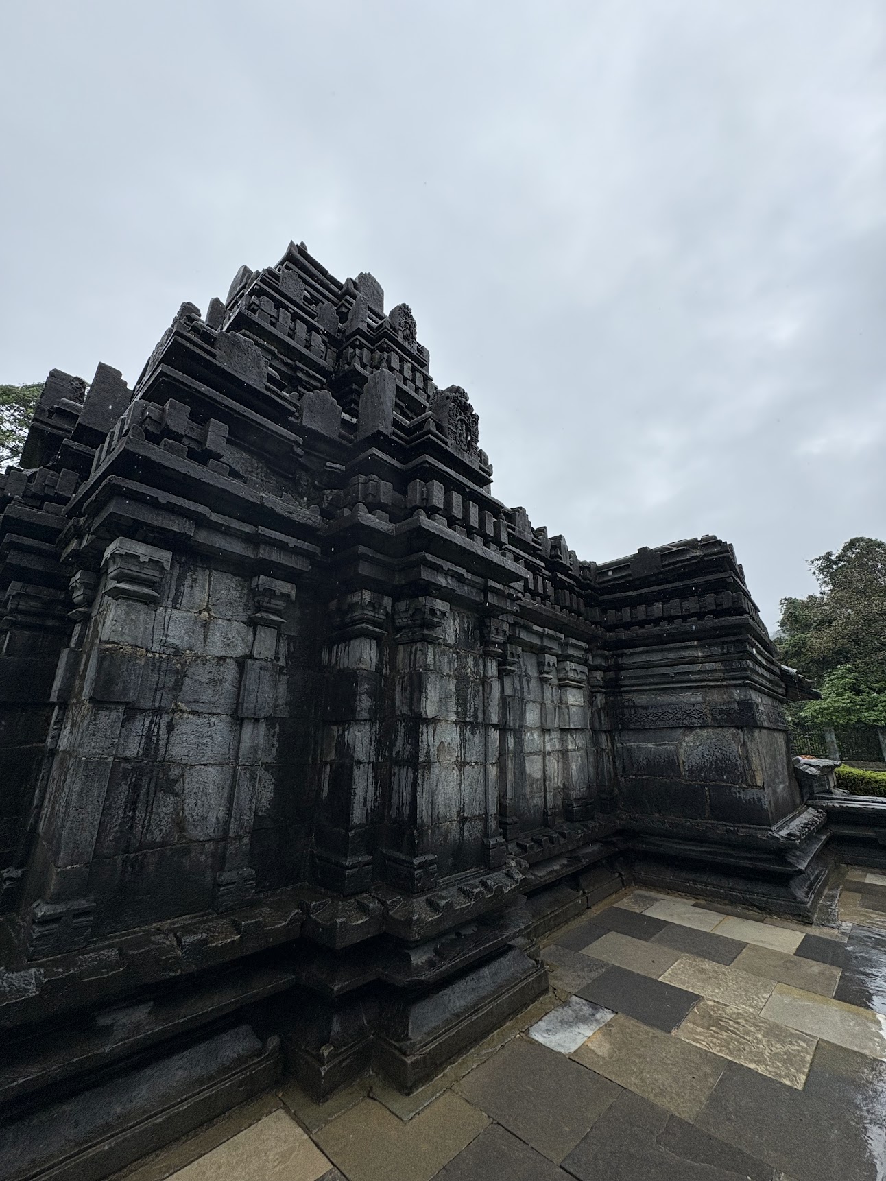 Tambdisurla Kadamba Shiv Temple